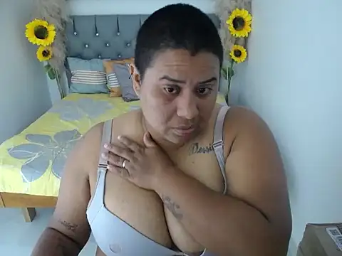 hotlesby valery online show from February 2026 07:57:02 PM