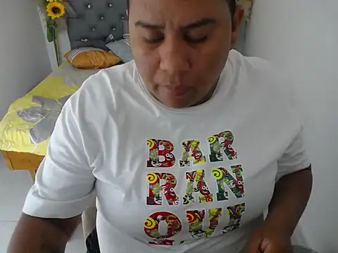 hotlesby valery online show from February 2026 12:05:01 PM