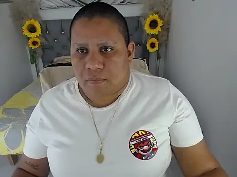 hotlesby valery online show from November 2025 08:12:01 PM