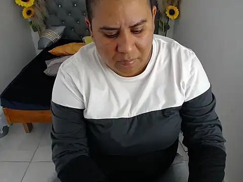 Snapshot of hotlesby_valery chatting on April 2026 11:33:02 AM hotlesby valery online show from April 2026 11:33:02 AM