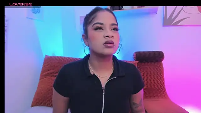 Snapshot of camilafoox7 chatting on January 2026 04:05:02 AM camilafoox7 online show from January 2026 04:05:02 AM