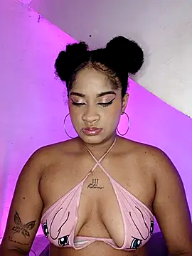 camilafoox7 online show from October 2025 05:05:01 PM