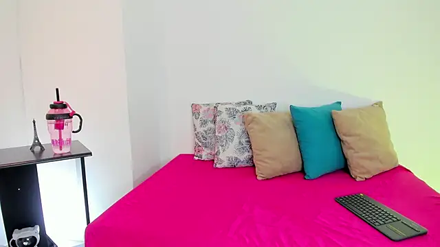 SaraGuzmann online show from March 2026 07:48:02 PM