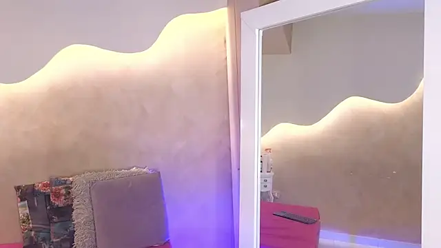 SaraGuzmann online show from February 2026 01:51:02 PM