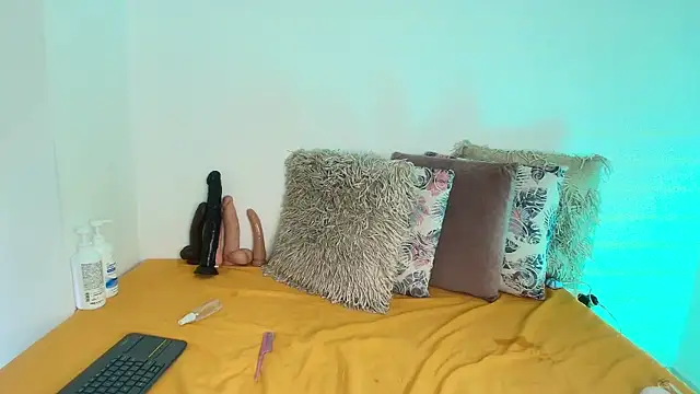 SaraGuzmann online show from March 2026 07:24:02 PM