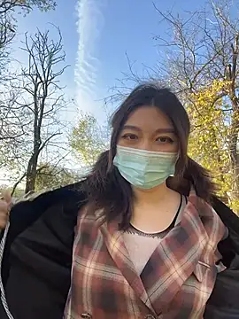 fioralba online show from November 2025 01:58:02 PM