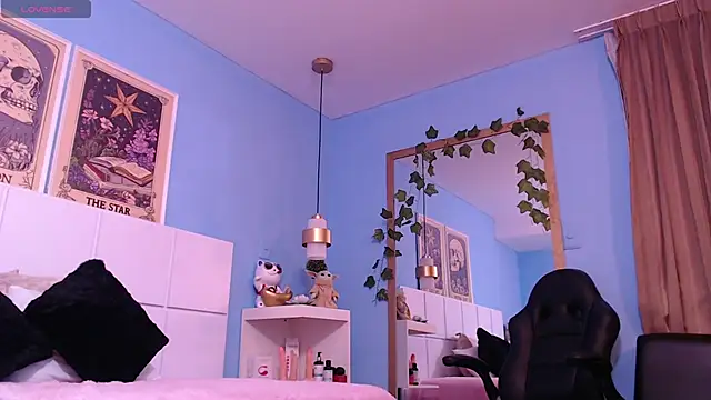 Snapshot of PenelopeBond chatting on November 2025 12:36:02 AM PenelopeBond online show from November 2025 12:36:02 AM