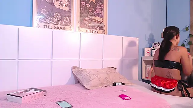 Snapshot of PenelopeBond chatting on November 2025 02:00:02 PM PenelopeBond online show from November 2025 02:00:02 PM