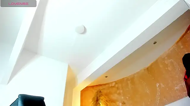 Snapshot of ZOE_ROSE4 chatting on September 2025 07:52:02 PM ZOE ROSE4 online show from September 2025 07:52:02 PM