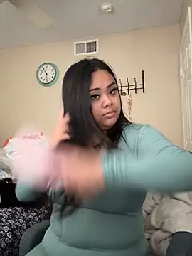 kiaradanielaxx online show from February 2026 12:10:01 AM