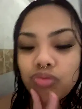 kiaradanielaxx online show from October 2025 02:59:02 AM
