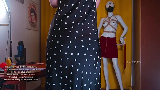 Giantess Eva online show from October 2025 03:24:01 PM