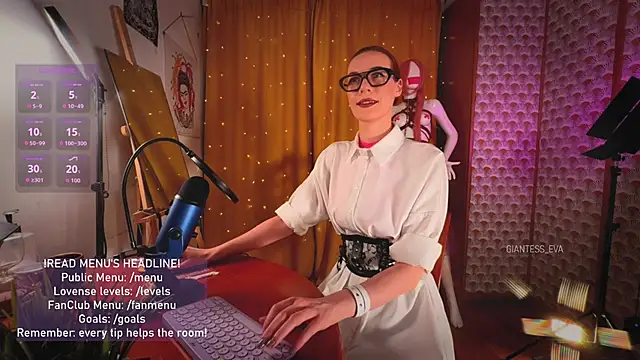 Giantess Eva online show from May 2026 06:17:02 PM
