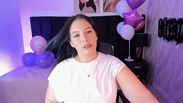 camiladuke7 online show from September 2025 07:32:01 PM