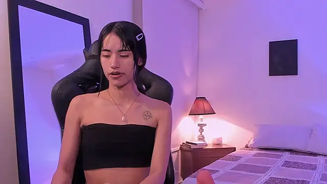 Rouse Monroe online show from November 2025 04:07:01 AM