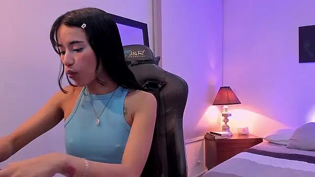 Rouse Monroe online show from November 2025 04:05:02 AM