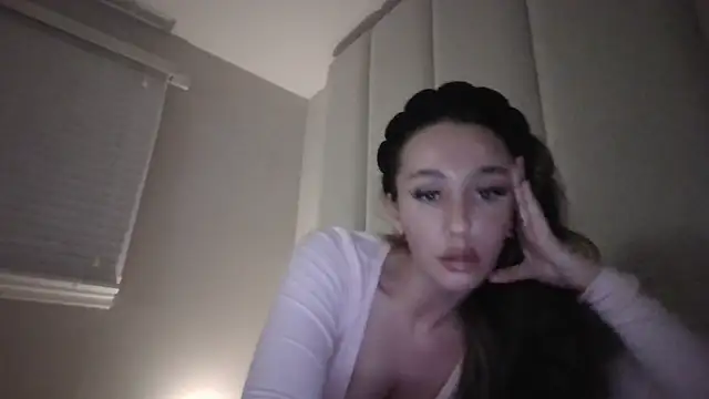 Scotishminx25 online show from September 2025 08:48:01 PM