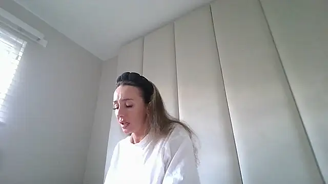 Scotishminx25 online show from October 2025 04:40:02 PM