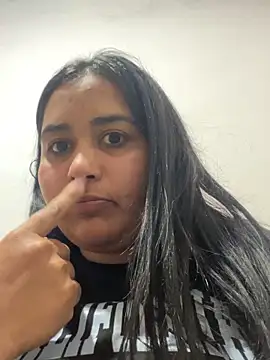 Ayee23-3 online show from October 2025 12:55:02 AM