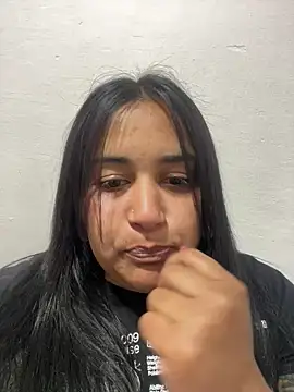 Ayee23-3 online show from September 2025 03:35:02 AM