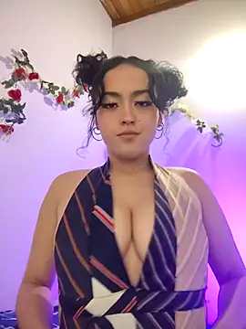 Snapshot of Grecia__x chatting on September 2025 02:18:02 AM Grecia x online show from September 2025 02:18:02 AM