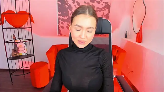 Snapshot of IndigoFae chatting on November 2025 10:25:01 AM IndigoFae online show from November 2025 10:25:01 AM