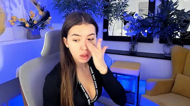 Snapshot of IndigoFae chatting on November 2025 04:27:02 AM IndigoFae online show from November 2025 04:27:02 AM