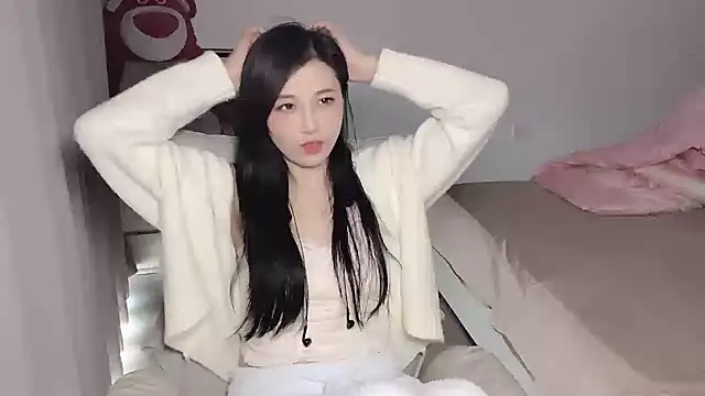 Mien-MM online show from November 2025 03:21:02 AM