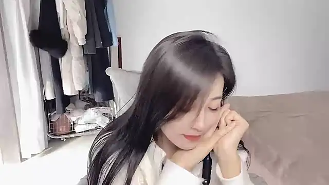 Mien-MM online show from November 2025 07:36:01 AM