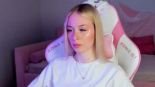 MiaGraces online show from November 2025 05:17:02 PM