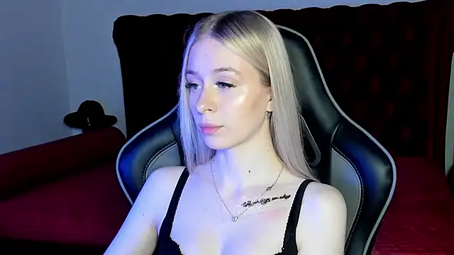 MiaGraces online show from November 2025 05:29:01 AM