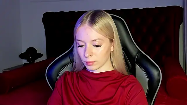 MiaGraces online show from November 2025 05:13:02 PM