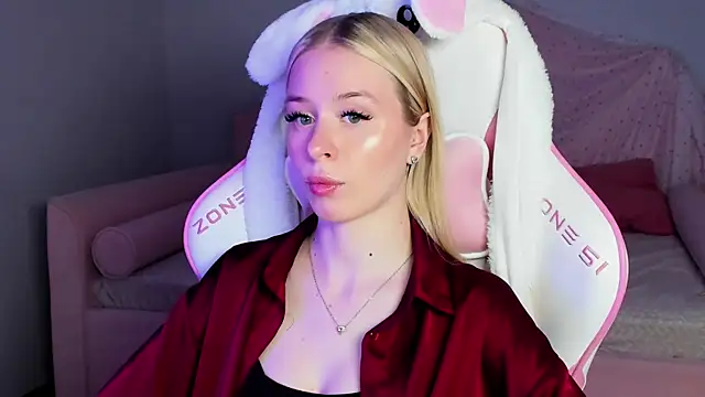 MiaGraces online show from November 2025 05:27:02 PM