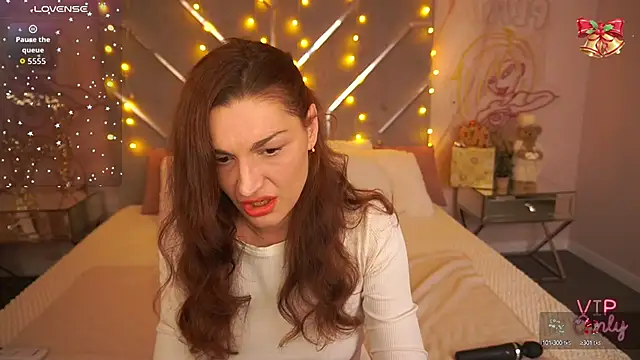 EllaGoldenn online show from January 2026 09:41:01 PM