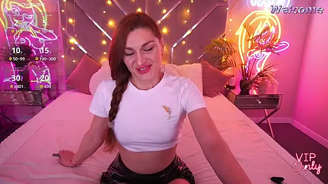 EllaGoldenn online show from March 2026 09:48:01 PM