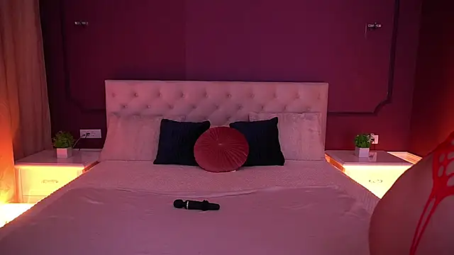 EllaGoldenn online show from December 2025 09:25:02 PM