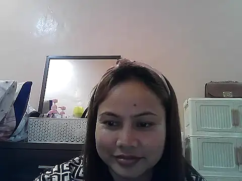 Snapshot of Amarrahlyn chatting on May 2026 06:39:02 AM Amarrahlyn online show from May 2026 06:39:02 AM