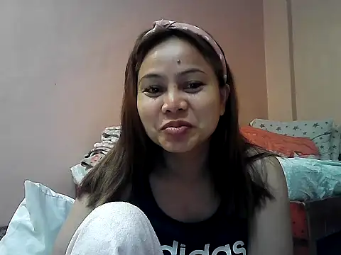 Snapshot of Amarrahlyn chatting on June 2026 09:19:01 PM Amarrahlyn online show from June 2026 09:19:01 PM
