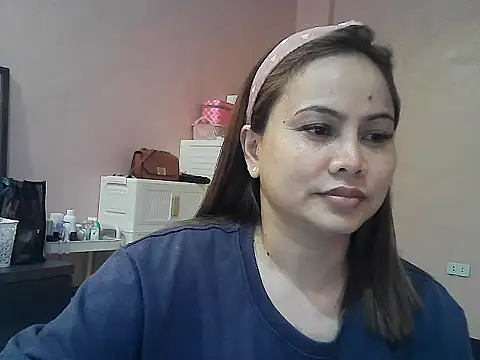 Snapshot of Amarrahlyn chatting on May 2026 09:16:02 AM Amarrahlyn online show from May 2026 09:16:02 AM