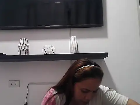 Amarrahlyn online show from July 2026 10:12:01 AM