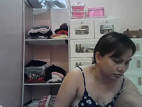 Amarrahlyn online show from July 2026 09:33:01 PM