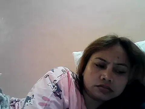 Snapshot of Amarrahlyn chatting on June 2026 12:05:01 PM Amarrahlyn online show from June 2026 12:05:01 PM