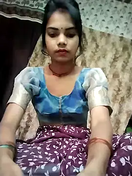 Snapshot of PRACHI-743 chatting on November 2025 01:43:02 AM PRACHI-743 online show from November 2025 01:43:02 AM