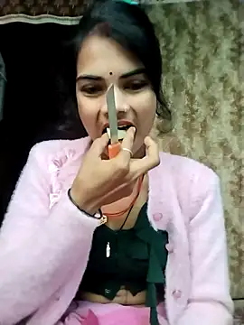 Snapshot of PRACHI-743 chatting on November 2025 01:50:02 AM PRACHI-743 online show from November 2025 01:50:02 AM