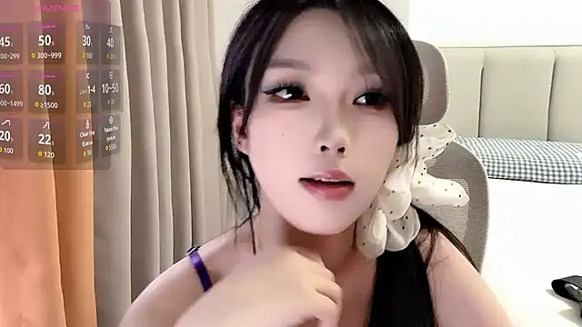 Snapshot of Puppy-12 chatting on October 2025 09:54:02 AM Puppy-12 online show from October 2025 09:54:02 AM