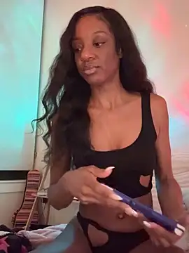 Snapshot of LoveDreaux chatting on December 2025 05:50:02 AM LoveDreaux online show from December 2025 05:50:02 AM