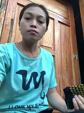 Snapshot of Halyy_xx chatting on October 2025 12:01:01 AM Halyy xx online show from October 2025 12:01:01 AM