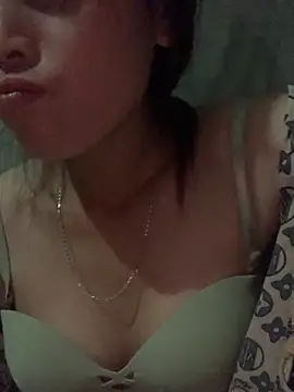 Snapshot of Halyy_xx chatting on October 2025 11:57:02 AM Halyy xx online show from October 2025 11:57:02 AM