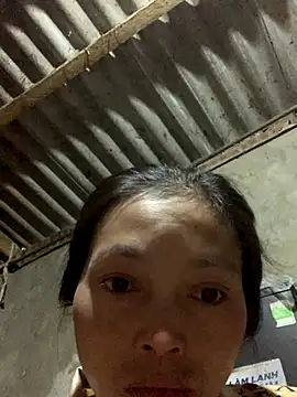 Snapshot of Halyy_xx chatting on October 2025 11:07:02 PM Halyy xx online show from October 2025 11:07:02 PM