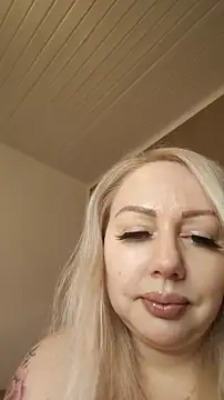 MarinaMargo online show from December 2025 09:58:02 PM